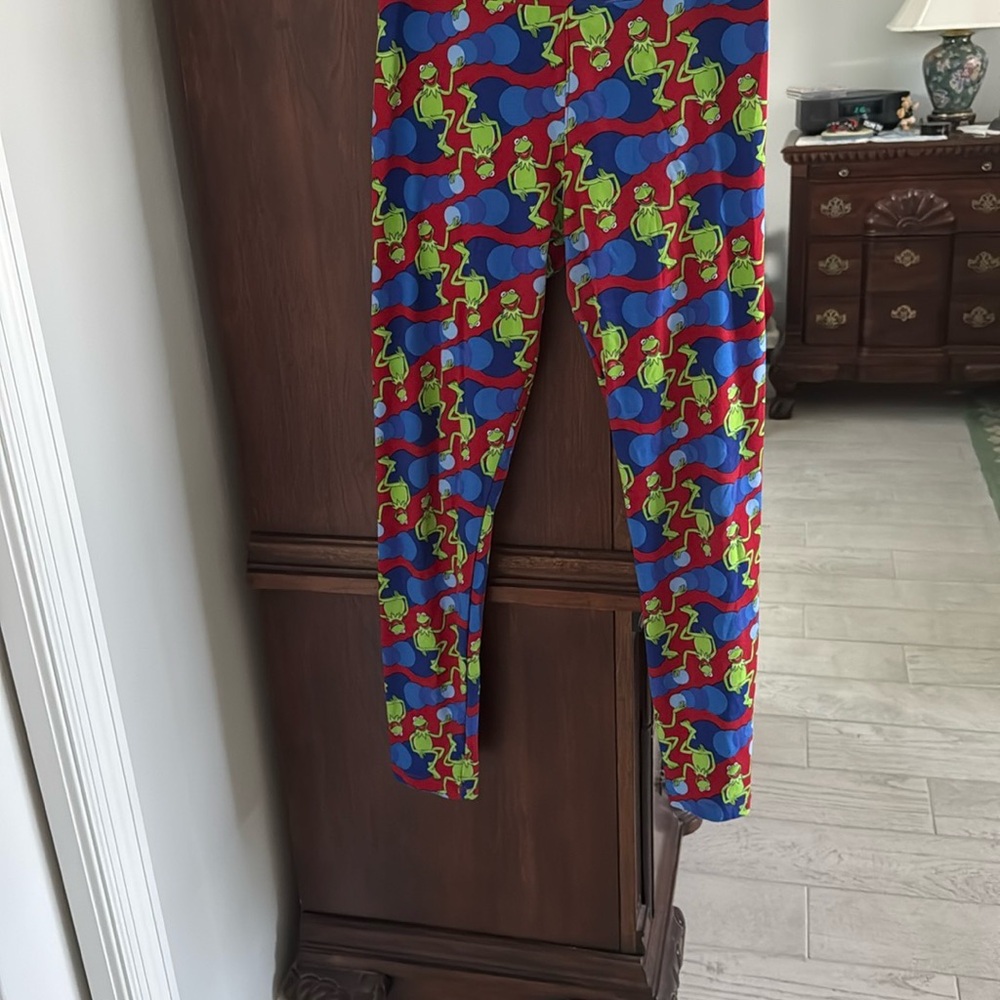 Kermit the Frog Lularoe Leggings.